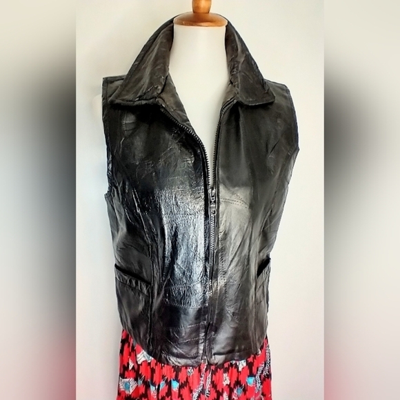 VINTAGE UNISEX PATCHWORK LEATHER VEST - Picture 4 of 7